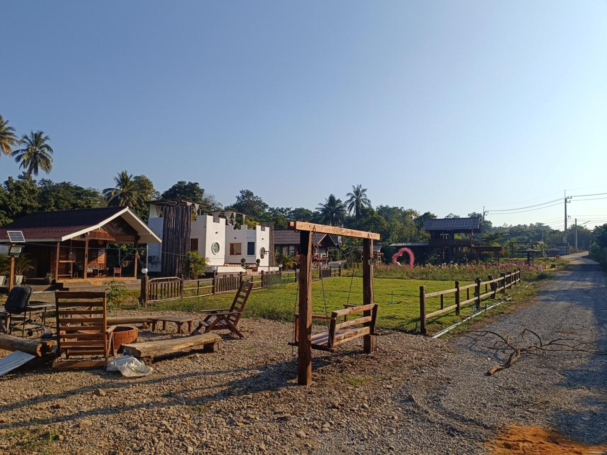 ม่วนใจ๋ปันสุข โฮมสเตย์แอนคาเฟ่ Muanjai Punsuk Homestay And Cafe Chom Thong Zewnętrze zdjęcie