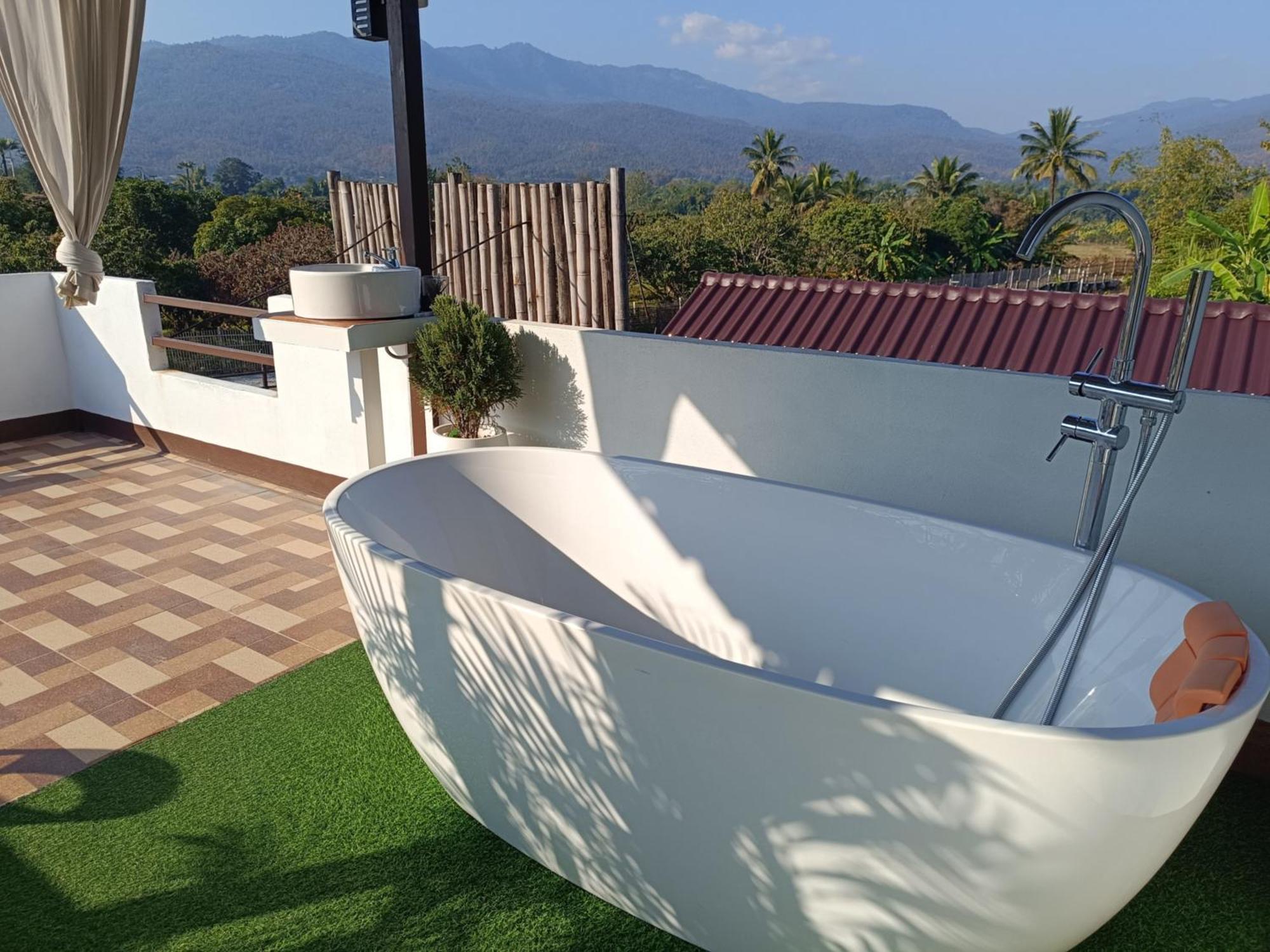 ม่วนใจ๋ปันสุข โฮมสเตย์แอนคาเฟ่ Muanjai Punsuk Homestay And Cafe Chom Thong Zewnętrze zdjęcie