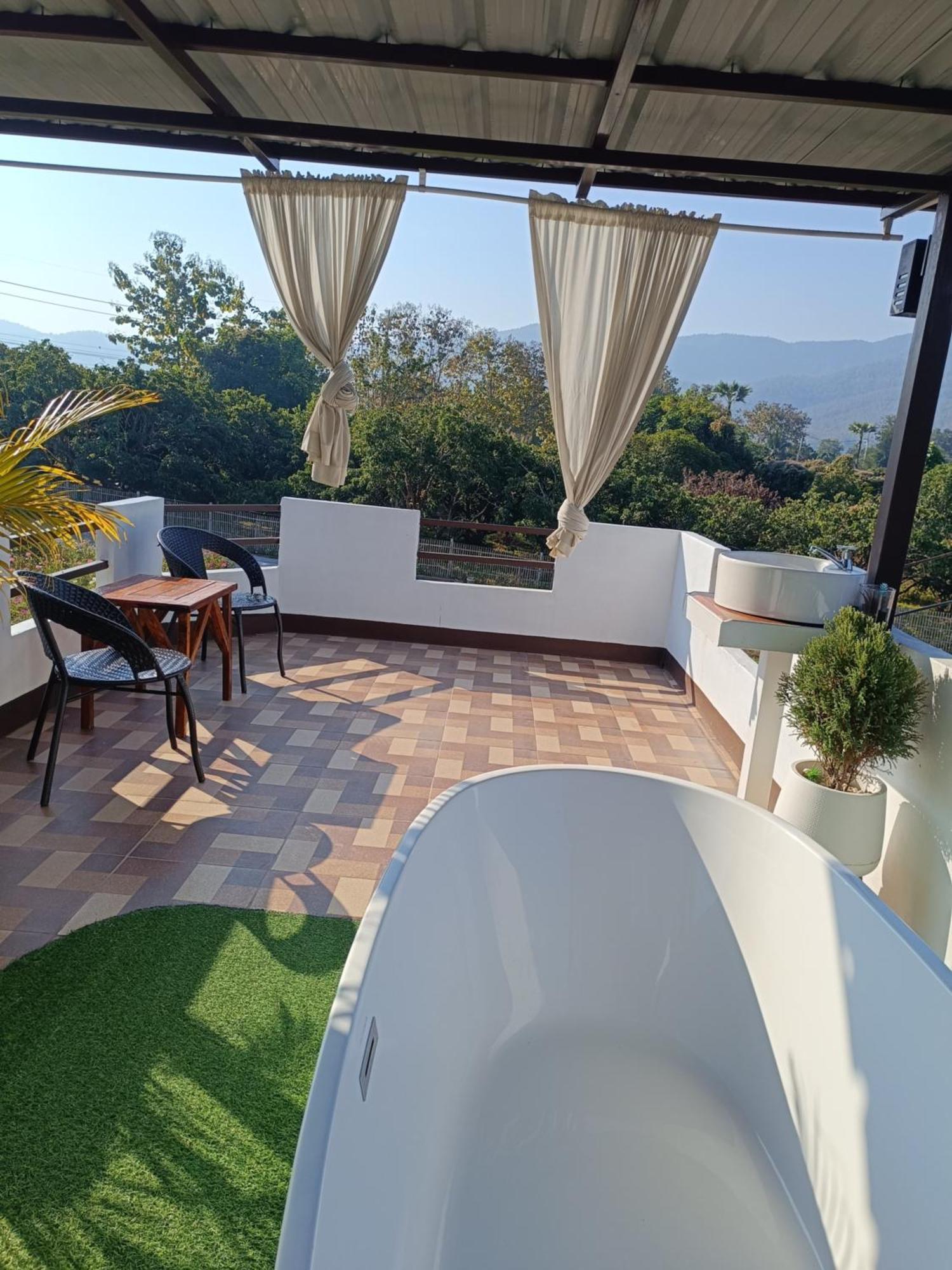 ม่วนใจ๋ปันสุข โฮมสเตย์แอนคาเฟ่ Muanjai Punsuk Homestay And Cafe Chom Thong Zewnętrze zdjęcie